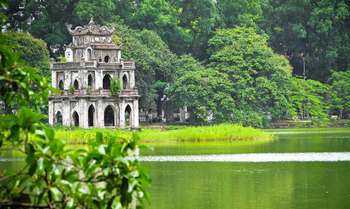 Hanoi city tour - night train to Lao Cai (B/-/-)