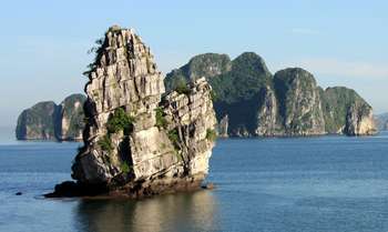 Hanoi - Halong Bay (B/L/D)