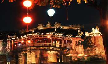 Saigon - Fly to Danang - Hoian ancient town city tour (B/-/-)