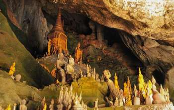 Luang Prabang – City Tour – Pak Ou cave (B/-/-)